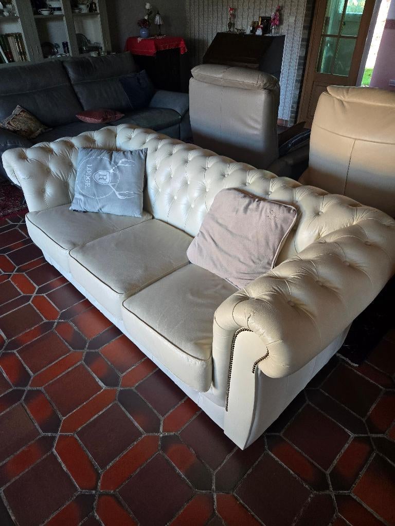 Schesterfield style zetel, Comme neuf, Enlèvement, Cuir, Shesterfield