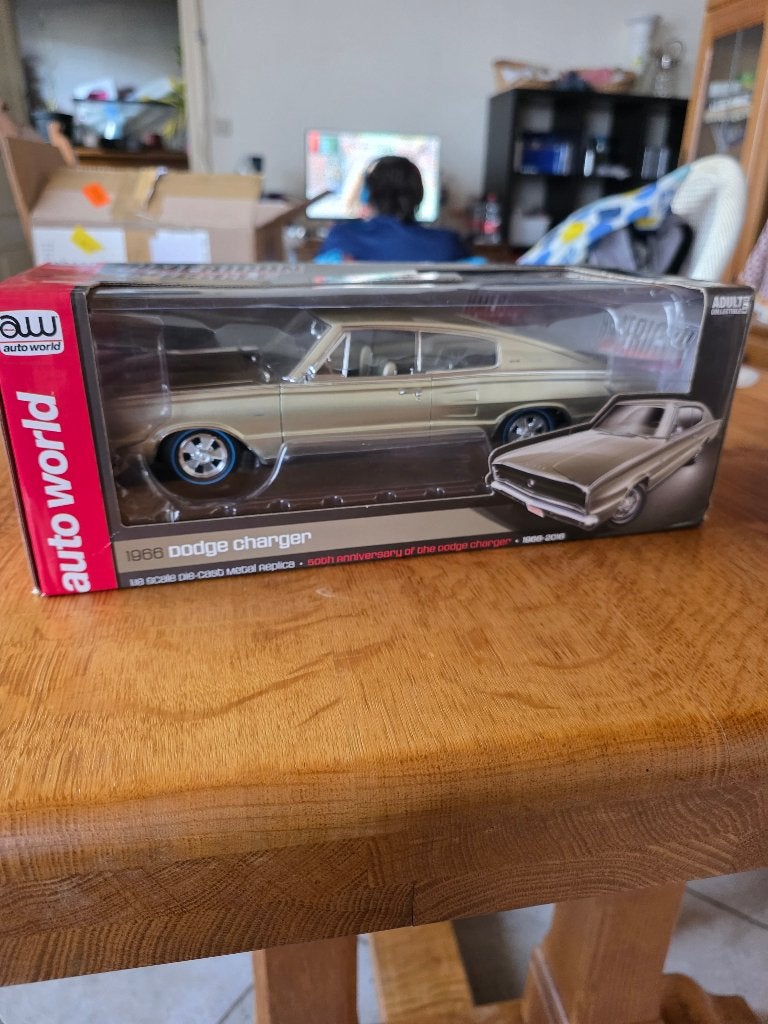 1966 dodge charger 1.18, Enlèvement ou Envoi, Comme neuf, Voiture