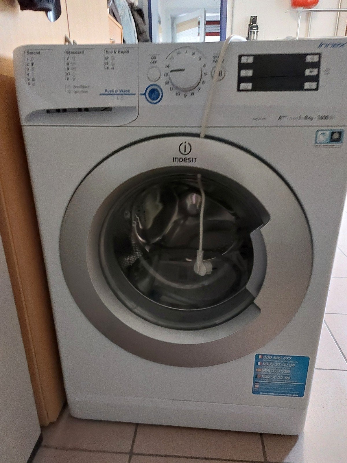A vendre, lave linge blanc de marque Indesit., Electroménager, 1200 à 1600 tours, 6 à 8 kg, 85 à 90 cm, Comme neuf