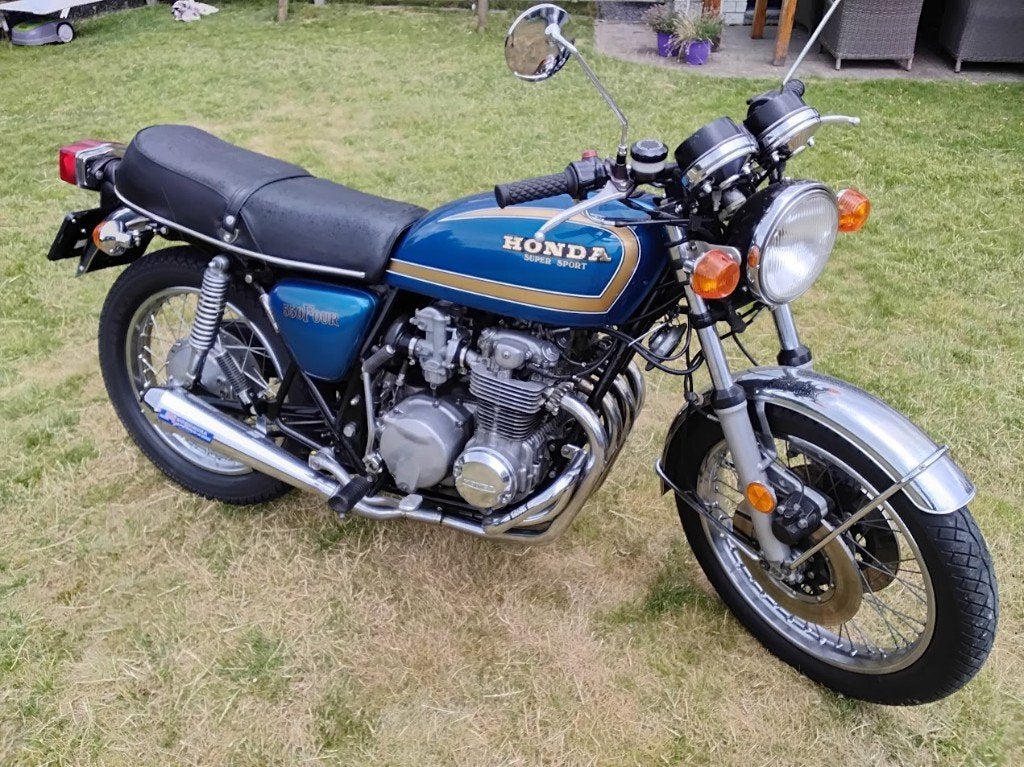 Honda CB 550 Four, 4 cylindres, Super Sport, Plus de 35 kW