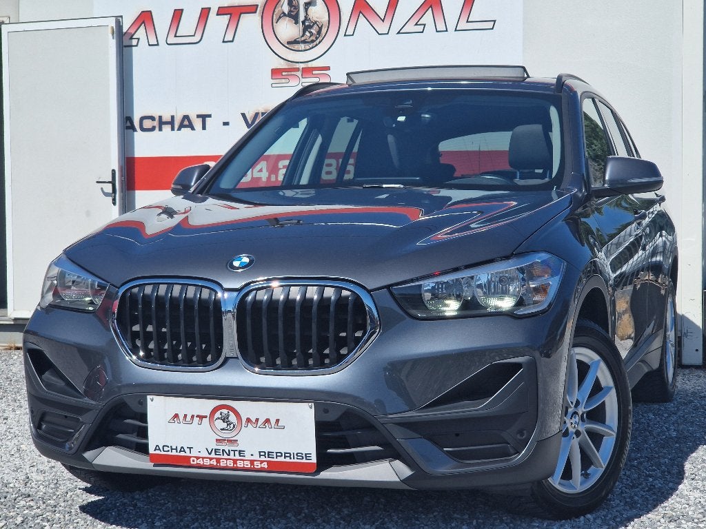 BMW X1 1.5 d sDrive16*1MAIN*CARNET*GPS*TOIT OUVRANT*CAMERA, Autos, BMW, X1, Argent ou Gris, Achat, Euro 6