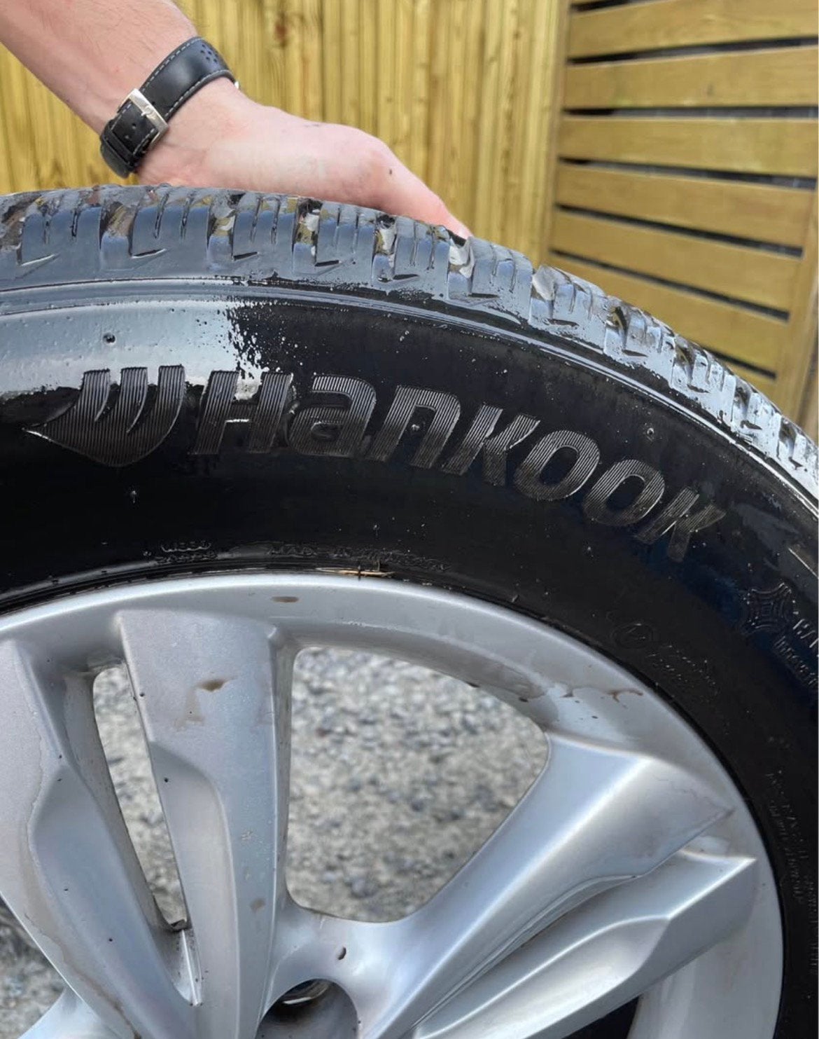 Lot de 4 pneus hiver Hankook Hyundai Tucson jantes alu, Autos : Pièces & Accessoires, Enlèvement, Pneus hiver, Pneu(s)