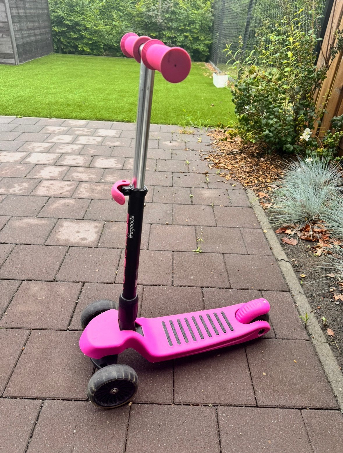Step - roze/zwart - tot 8 jaar, Ophalen, Gebruikt, Gewone step