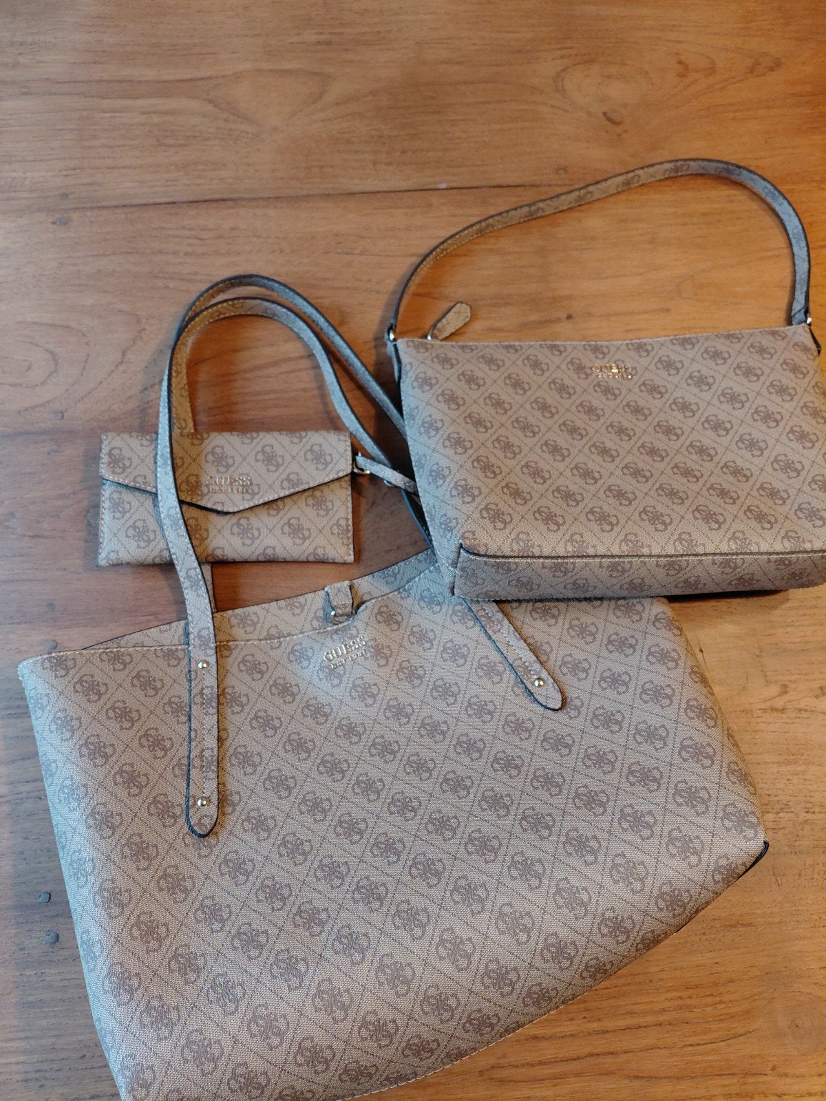 Guess handtassen, Handtassen en Accessoires, Tassen | Damestassen, Ophalen