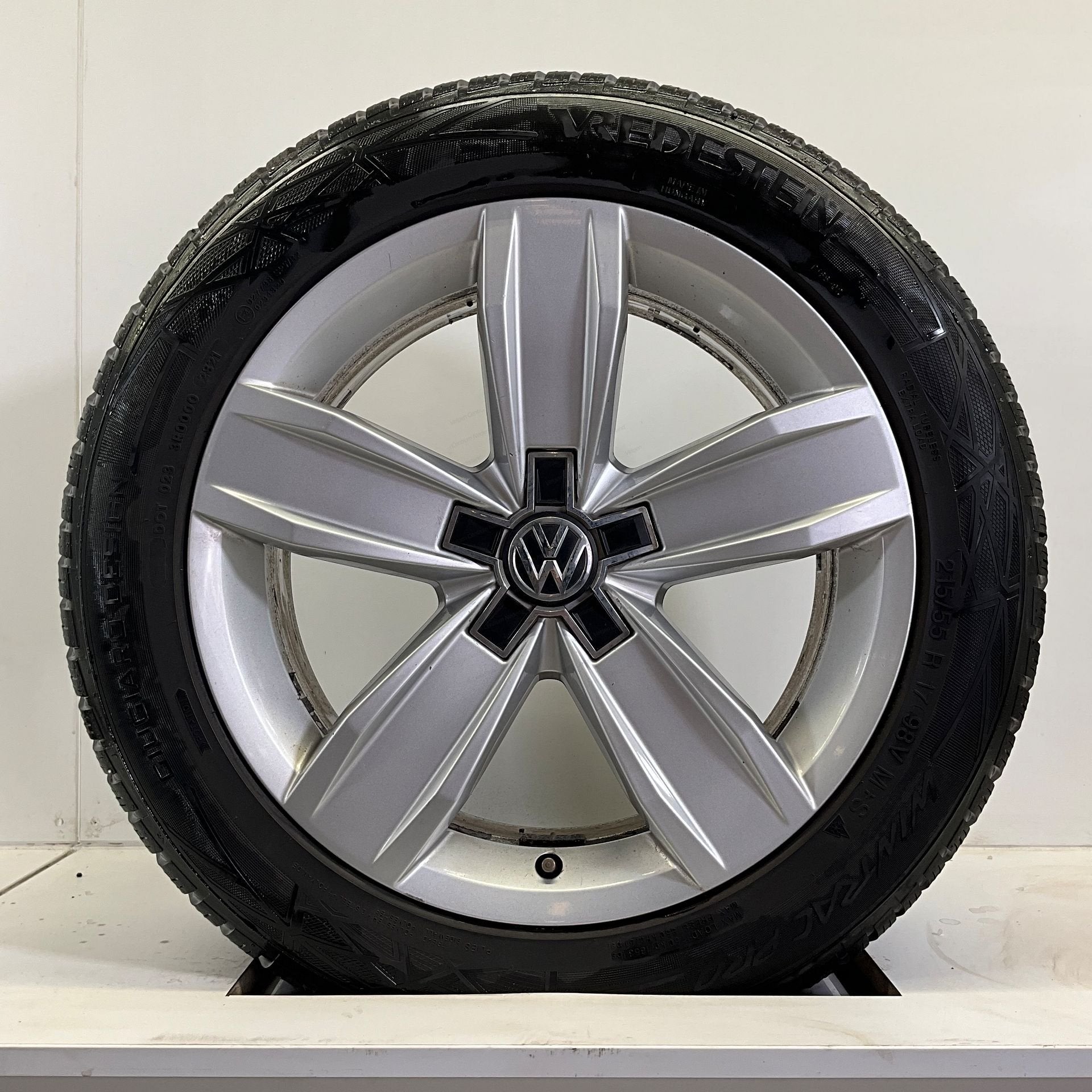 VOLKSWAGEN PASSAT B8 SET WINTERBANDEN 17 INCH, Auto-onderdelen, Banden en Velgen, -, -, Banden en Velgen, 17 inch