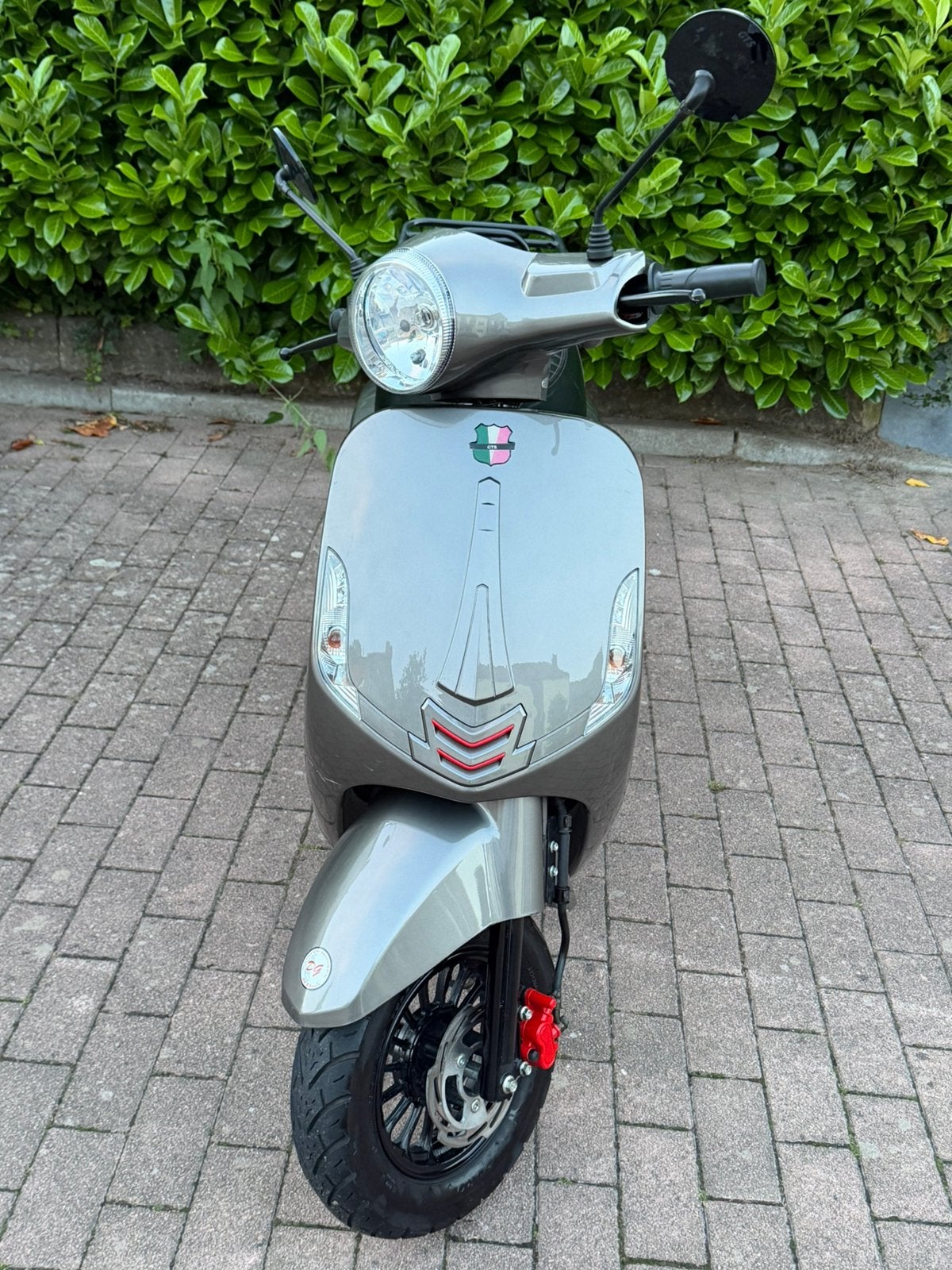 Gts Toscana pure 2019, Fietsen en Brommers, Snorfietsen en Snorscooters, Ophalen of Verzenden, Zo goed als nieuw