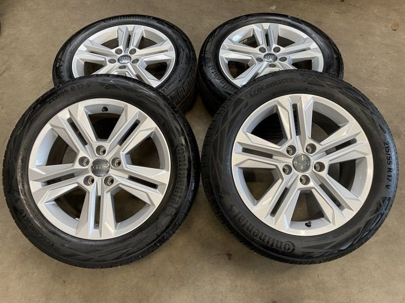 17 inch originele velgen + zomerbanden Audi Q2 81A601025AJ (, Autos : Pièces & Accessoires, Pneus et Jantes, 215 mm, Pneus été