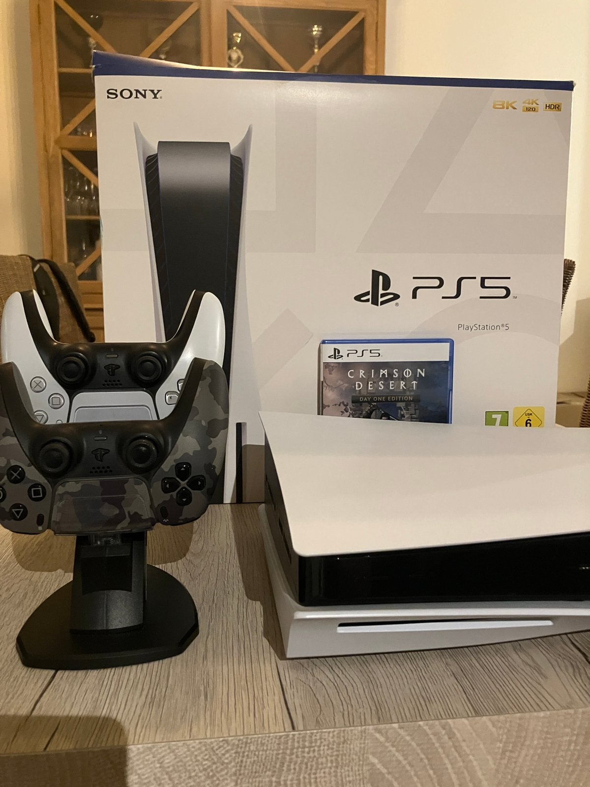 Ps5 disc edition + 2 controllers/stand + Crimson Desert, Enlèvement, Comme neuf
