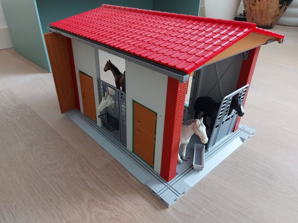 Prachtige Bruder Paardenstal (1:16) incl paarden,hekwerk etc, Ophalen, Gebruikt