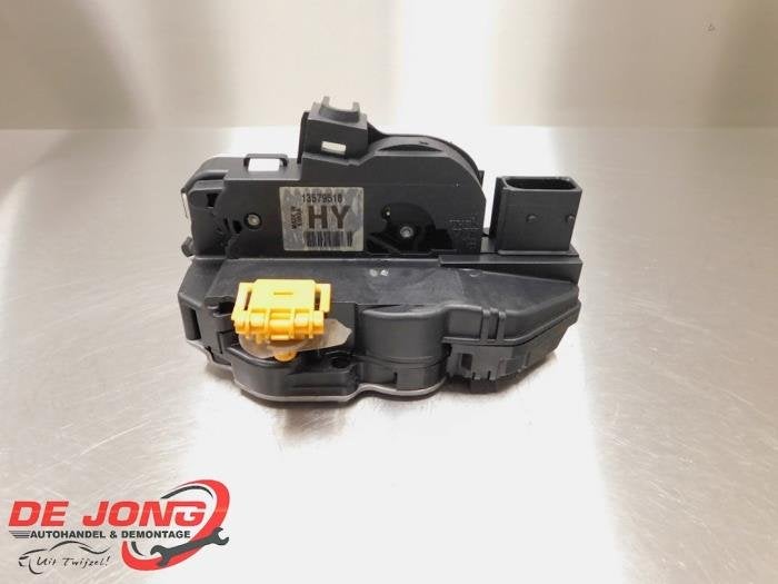 Deurslot Mechaniek 4Deurs links-voor van een Opel Zafira C, Gebruikt, -, -, Opel