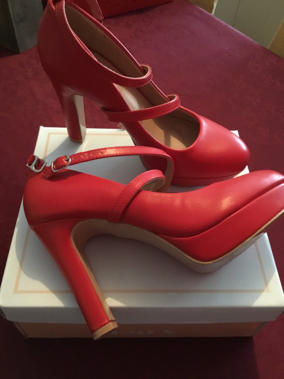 Schoenen,Maat 38 15 €, Ophalen, Zo goed als nieuw