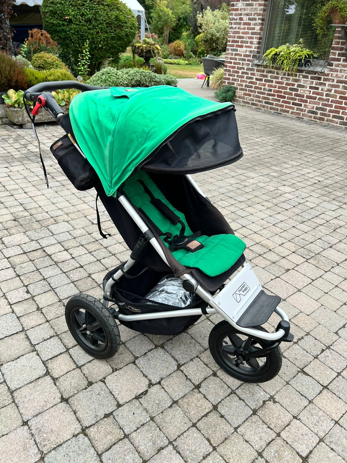 Mountain buggy urban jungle, Kinderen en Baby's, Buggy's, Ophalen, Zo goed als nieuw, Regenhoes