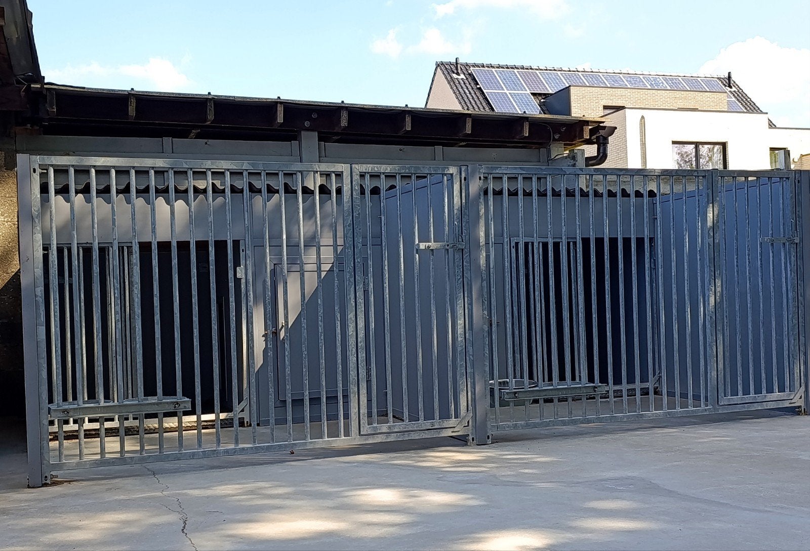 Professionele Kennels, Dieren en Toebehoren, Ophalen, Hondenkennel, 110 cm of meer, 100 cm of meer