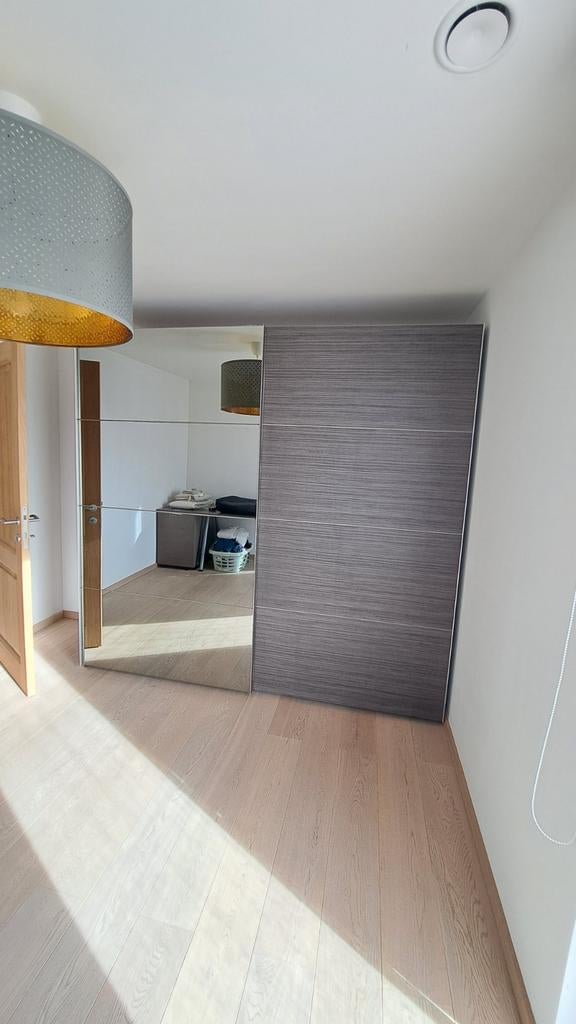 Garde-robe avec miroir et portes coulissantes, Maison & Meubles, Avec tablette(s), 200 cm ou plus, Utilisé, 200 cm ou plus