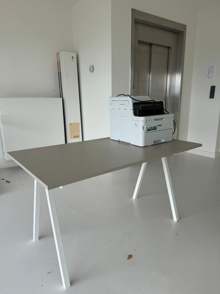 Bureau, Huis en Inrichting, Bureaus, Ophalen, IKEA