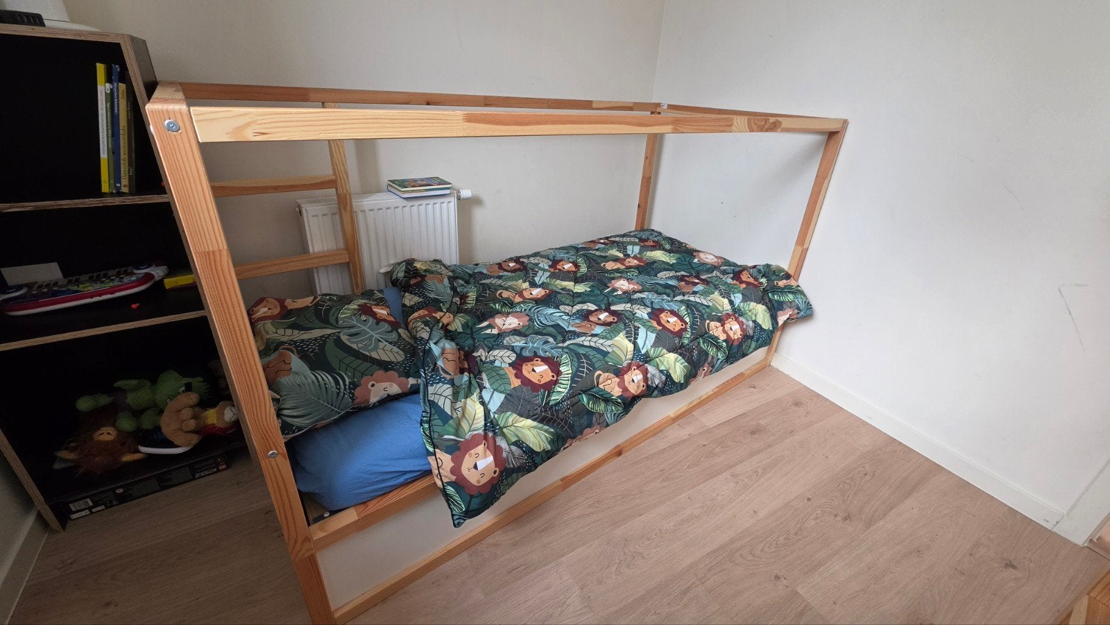 Ikea kura bed te koop, Enfants & Bébés, Chambre d'enfant | Lits superposés & Lits mezzanines, Enlèvement ou Envoi, Lit mi-hauteur mezzanine