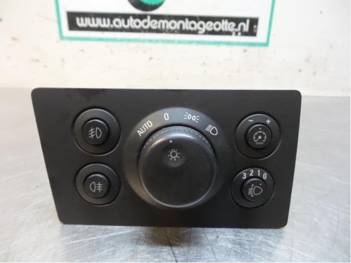 Licht Schakelaar van een Opel Zafira B (Zafira B 05-), Gebruikt, -, -, Opel