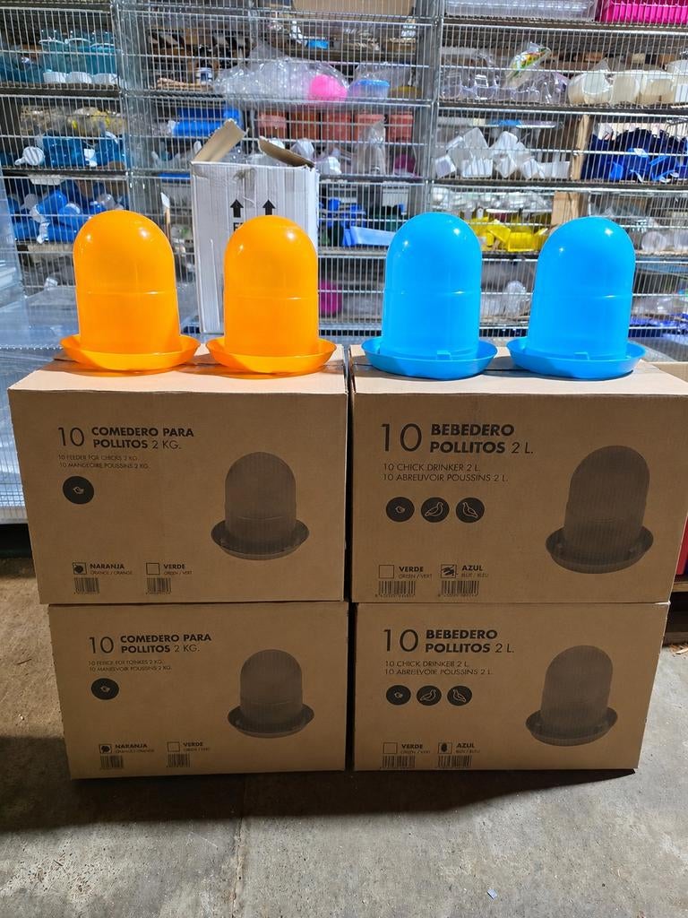Silo pour mangeoire à poussins 2L - Orange, Animaux & Accessoires, Volatiles | Accessoires, Enlèvement