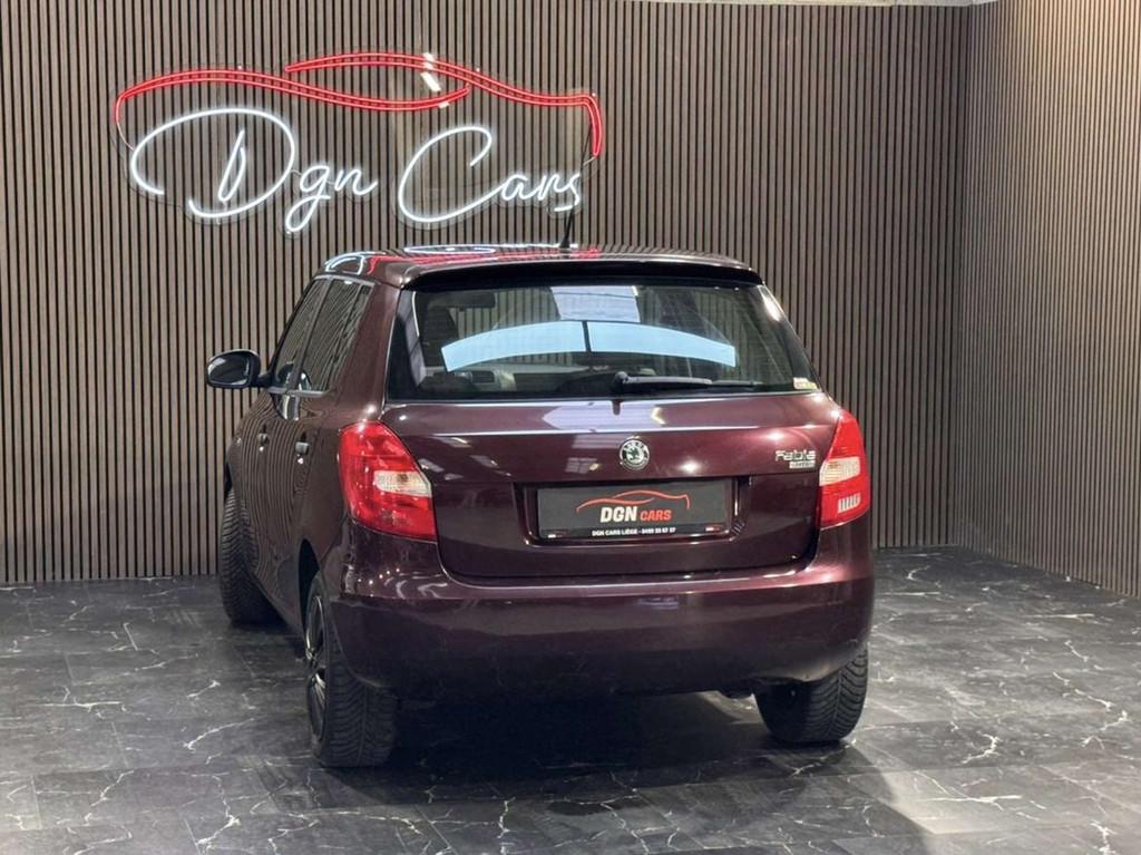 Skoda Fabia 1.2i (bj 2009), Auto's, https://public.car-pass.be/vhr/5c75d89d-9046-4849-b0c8-9e65921564ff, Gebruikt, Overige kleuren