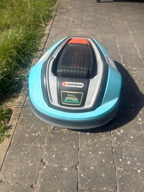 Robotmaaier Gardena voor 500m2, Ophalen, Gebruikt, Minder dan 20 cm, Gardenia
