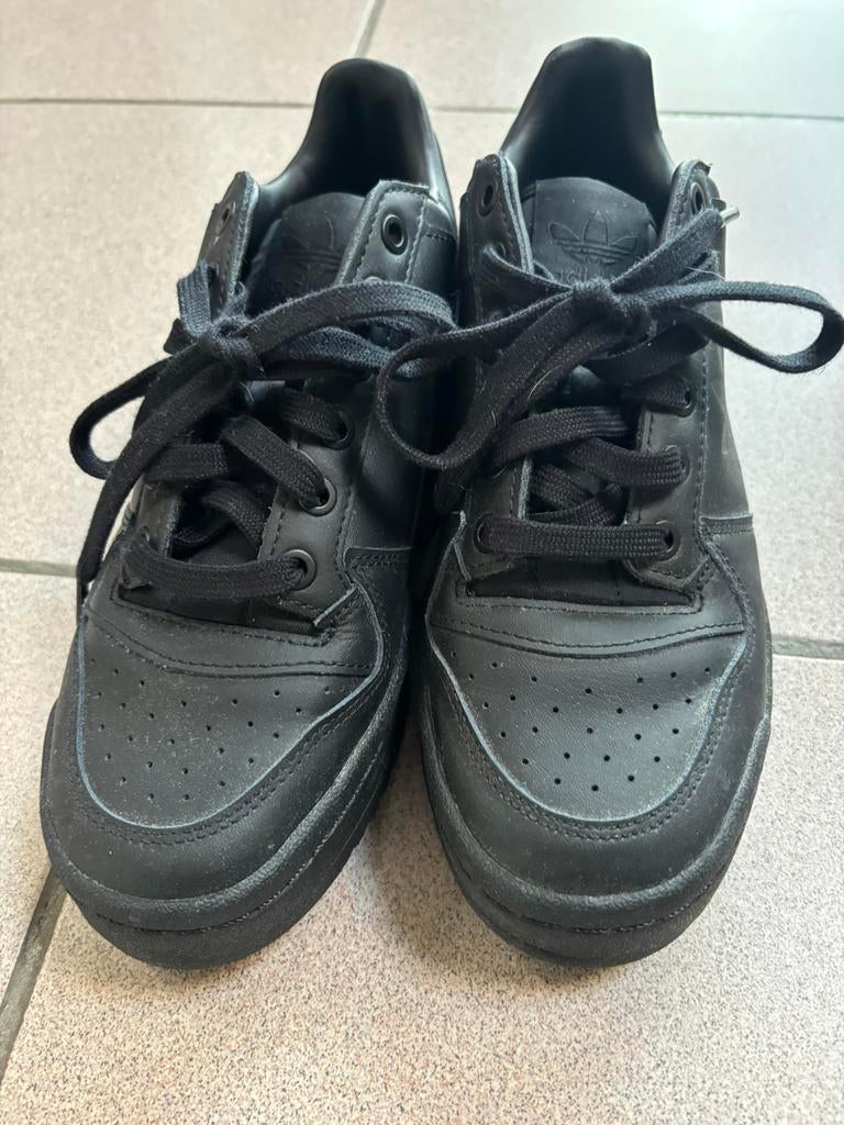 Adidas sneaker, Ophalen, Zo goed als nieuw, Adidas