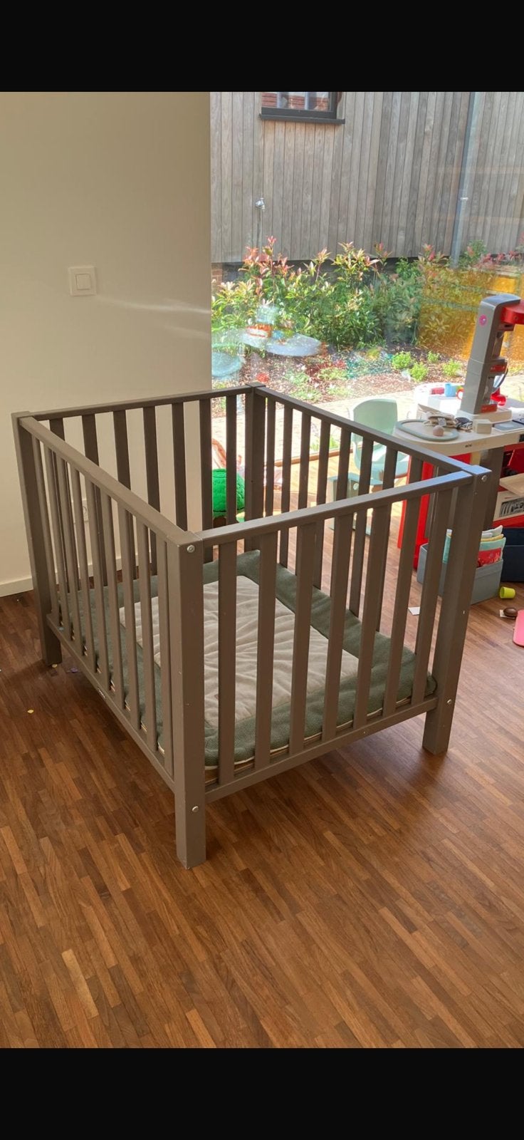 Babypark en toebehoren (matras, mat en omranding), Ophalen, Gebruikt