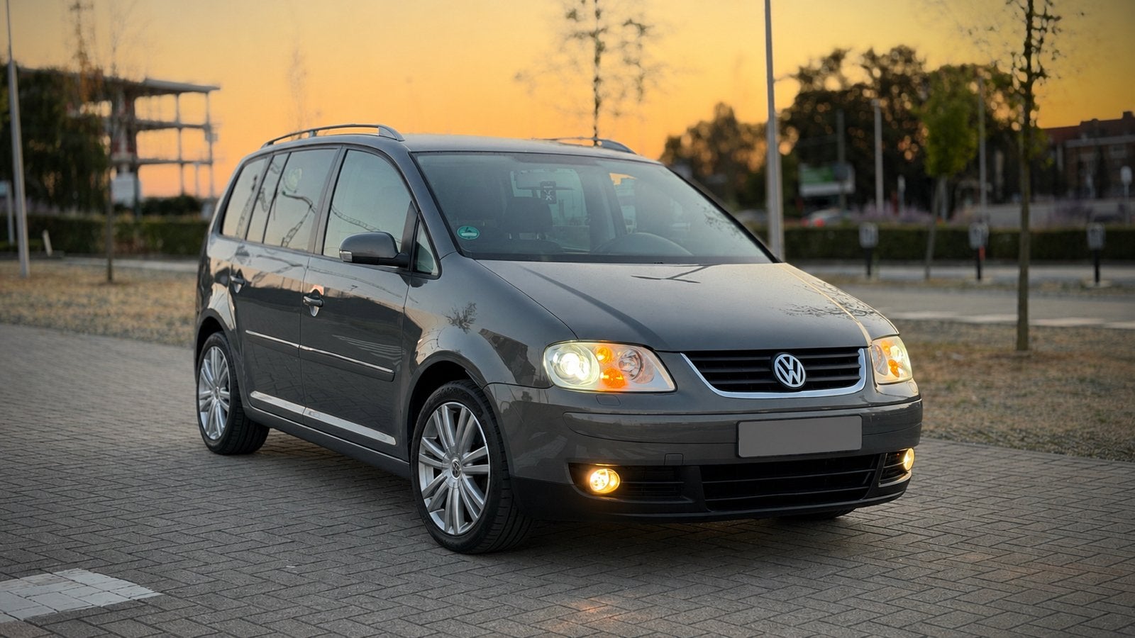 Volkswagen Touran 2.0 FSI BENZINE/ESSENCE, Enlèvement, Volkswagen