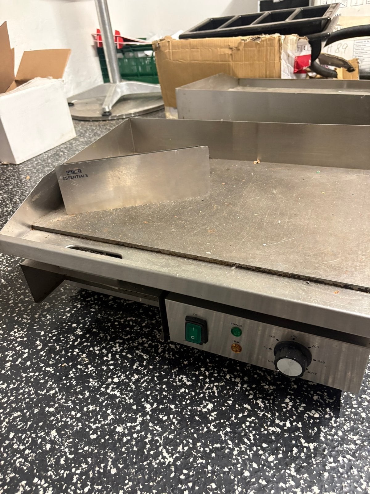 2 PLANCHA ELECTRIQUE Nisbets, Electroménager, Enlèvement, Comme neuf