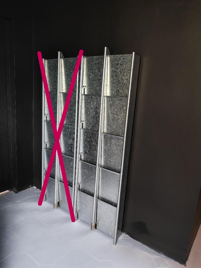1X Armoire à chaussures en métal Design Lehni Weidmann 1980, Huis en Inrichting, Kasten | Schoenenkasten, Gebruikt, Verzenden
