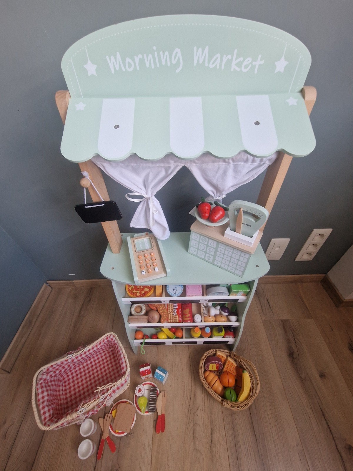 Houten speelgoed winkel/theater, Ophalen, Accessoires