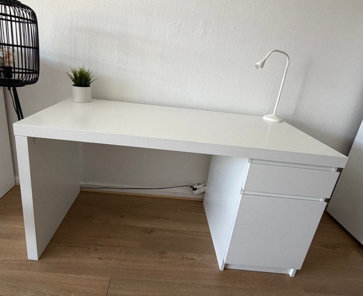 Bureau blanc IKEA Malm, Maison & Meubles, Enlèvement, Comme neuf, IKEA