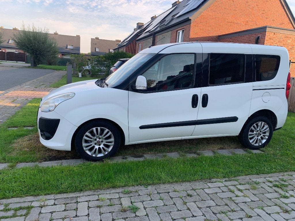 Fiat Doblo (goed lezen!), Auto's, Voorwielaandrijving, Euro 5, Doblo, 4 cilinders