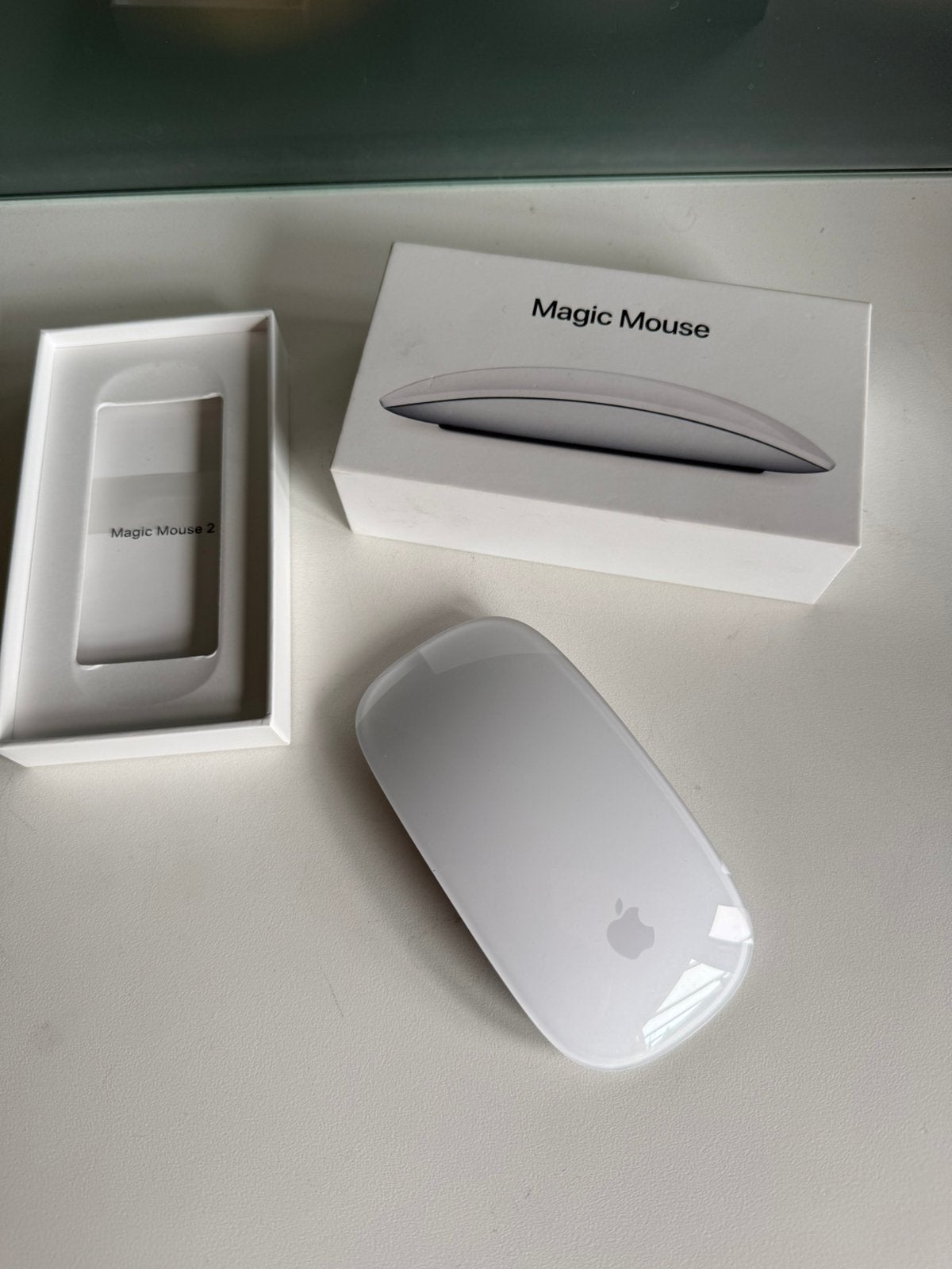 Apple Magic Mouse 2, Computers en Software, Muizen, Ophalen of Verzenden, Gebruikt, Draadloos, Muis