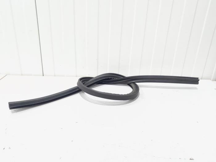 Motorkaprubber van een Audi A3, Auto-onderdelen, Carrosserie, Audi, Gebruikt, 3 maanden garantie, Ophalen of Verzenden