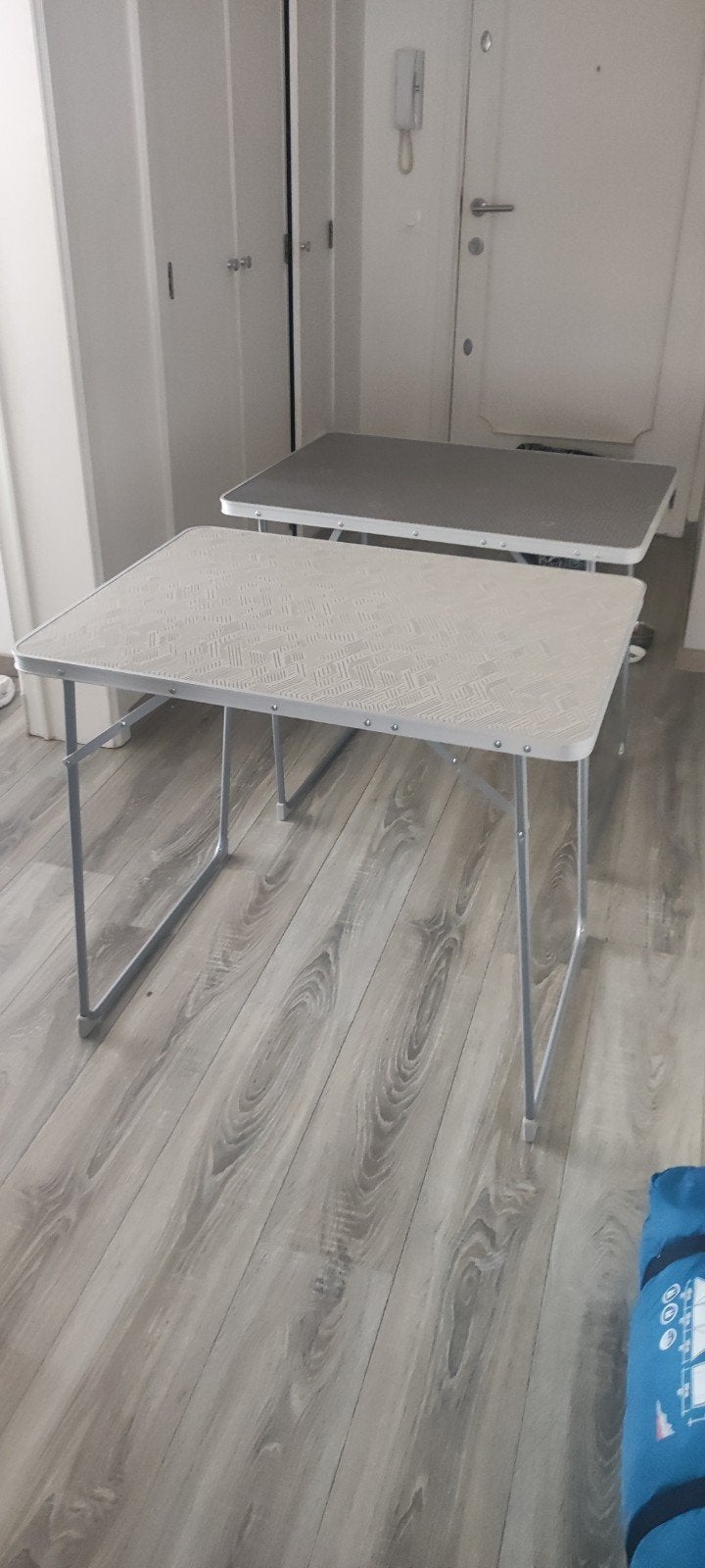 Lot de 2 tables de camping quechua, Caravanes & Camping, Enlèvement