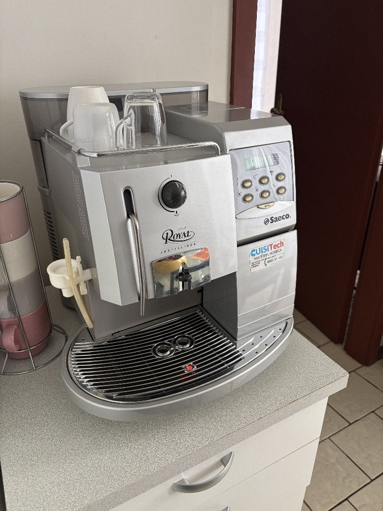 Machine à café Saeco Royal, Ophalen, Espresso apparaat, Koffiebonen, Zo goed als nieuw