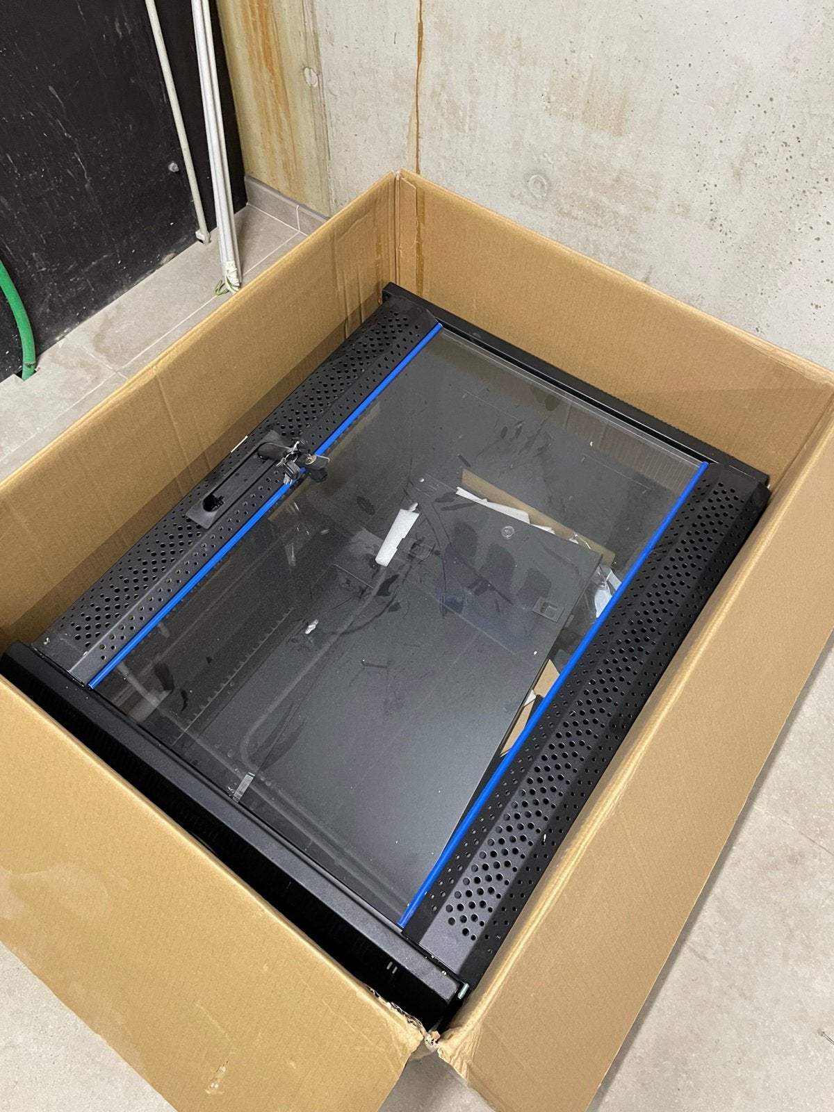 (Wand)patchkast 15U - 19’’ - 600x450x770mm (BxDxH), Ophalen, Zo goed als nieuw, Glas, Plaatstaal