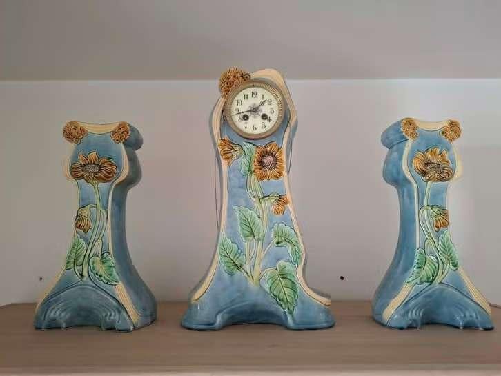 Art Nouveau klok bloemmotief,, Antiek en Kunst, Ophalen of Verzenden
