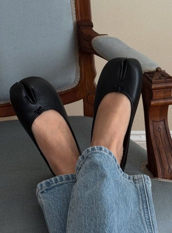 Chaussure ,ballerine, mocassins Tabi noir ,chic et tendance, Neuf, Tabi, Enlèvement, Ballerines