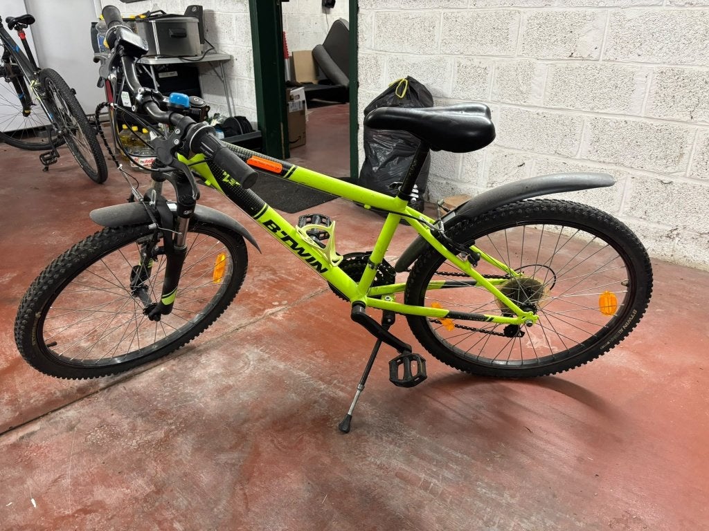 TT enfant B’Twin Rockrider 500 – 24 pouces – 18 vitesses, Vélos & Vélomoteurs, Vitesses, Enlèvement, Utilisé, BTwin Décathlon