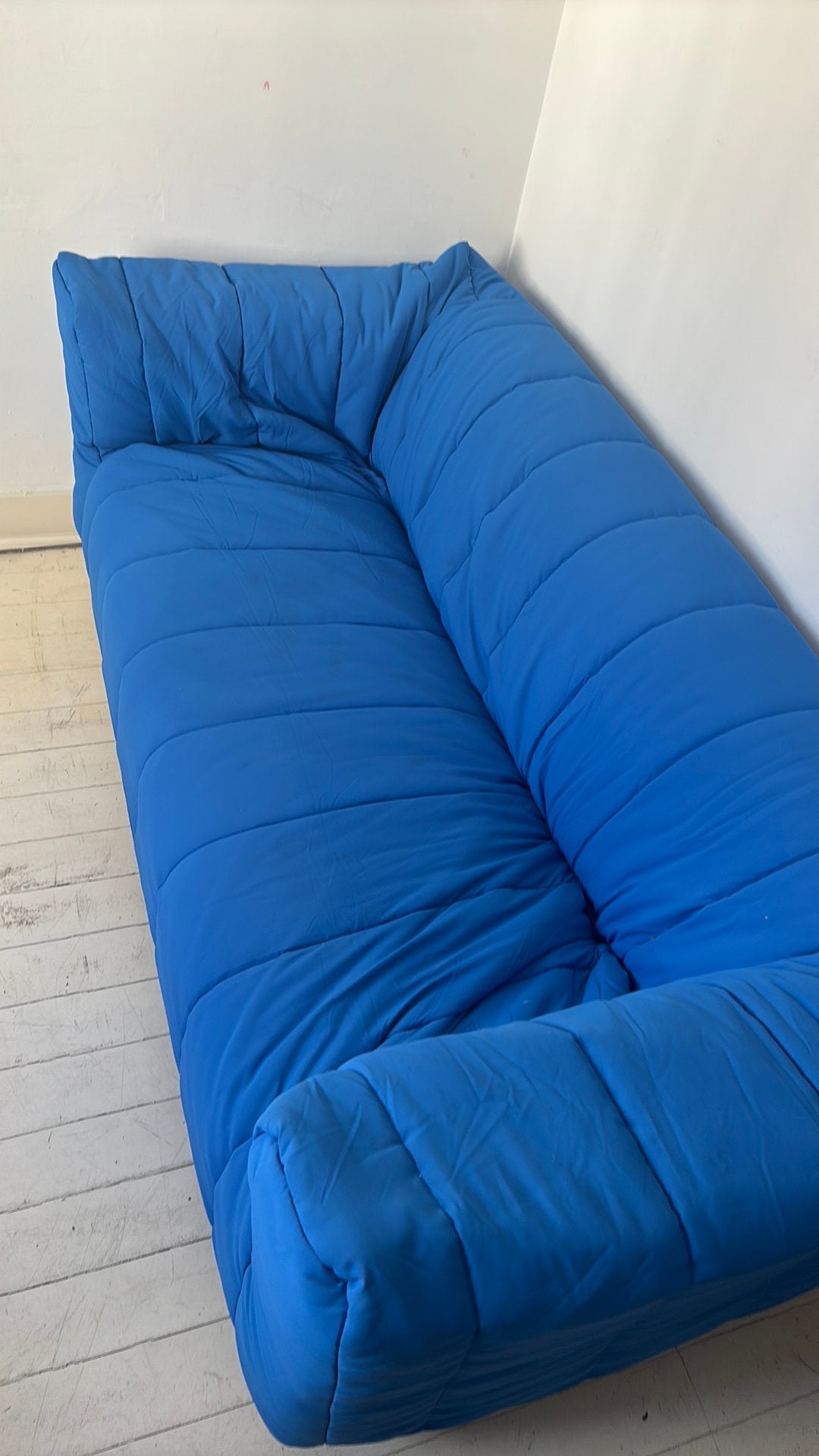 Klippan met nieuwe blauwe hoes, Huis en Inrichting, Ophalen, Zo goed als nieuw