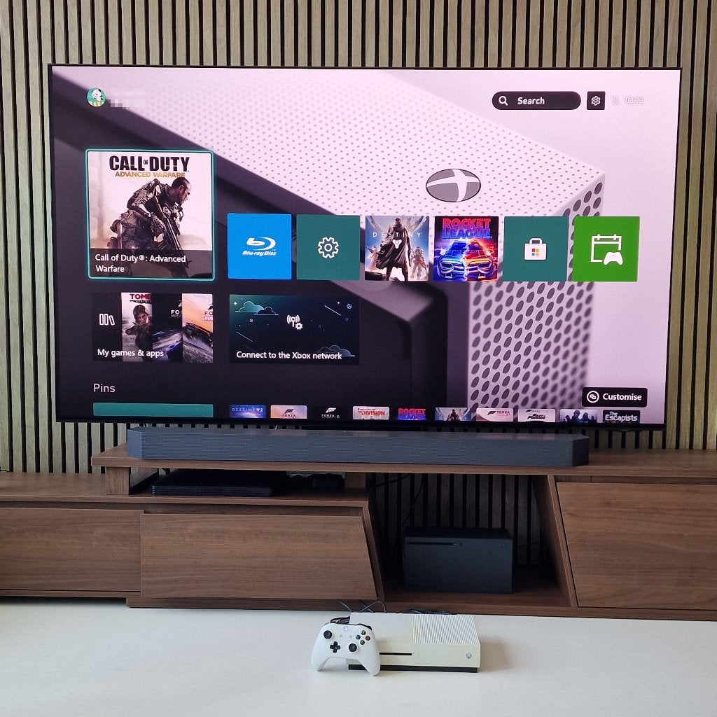 Xbox One S White Limited Edition 2TB + accessoires, Games en Spelcomputers, Gebruikt, Xbox One S, Ophalen of Verzenden, Met 1 controller