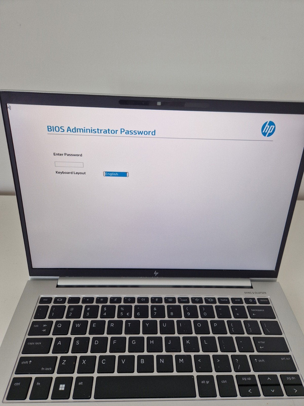 Supprimer le verrouillage par mot de passe du BIOS, Enlèvement ou Envoi