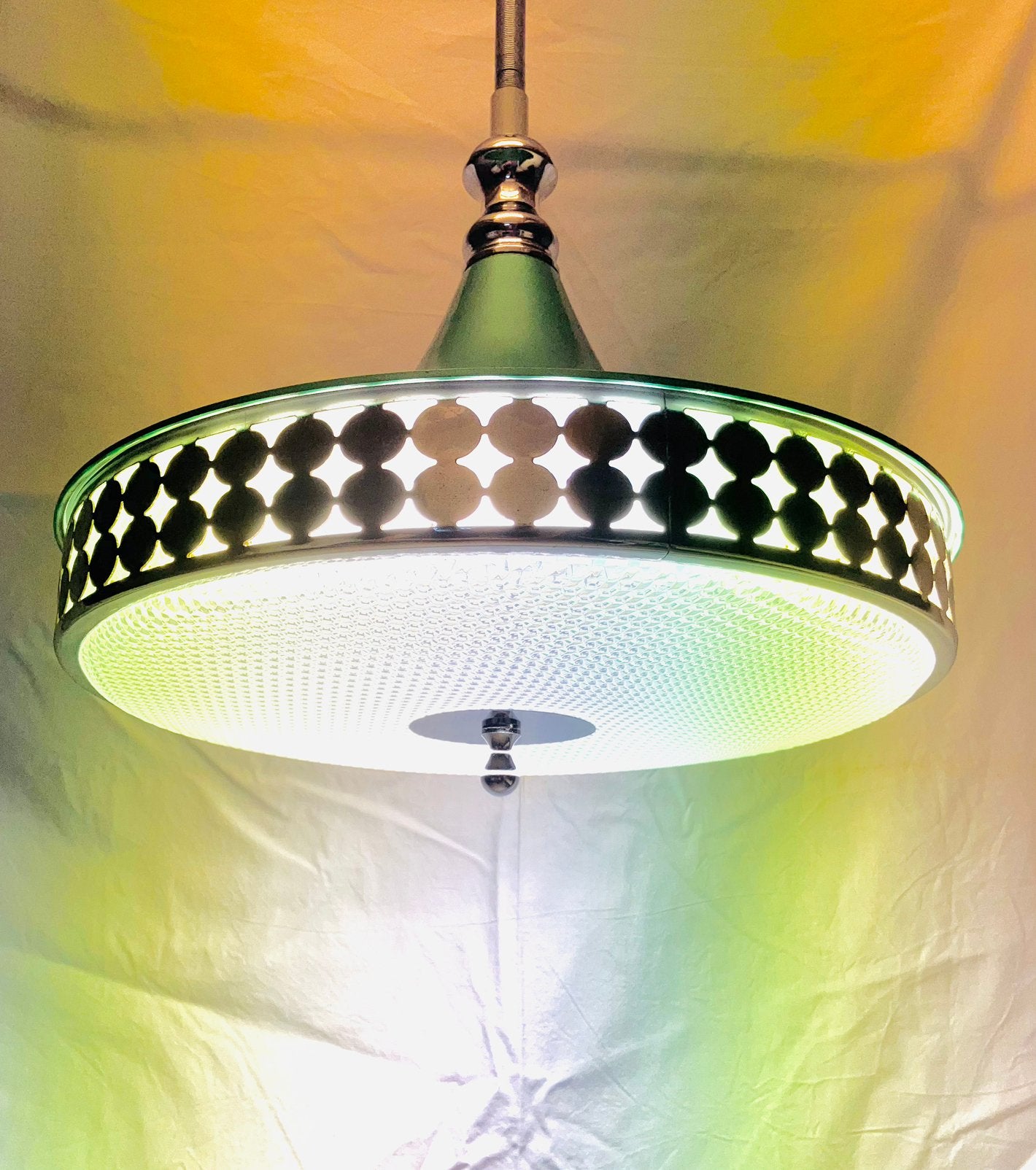 GROENE 60’s SPACE AGE “UFO” HANGLAMP (Zie Beschrijving), Kunststof, Overige fittingen, Ophalen of Verzenden, Zo goed als nieuw