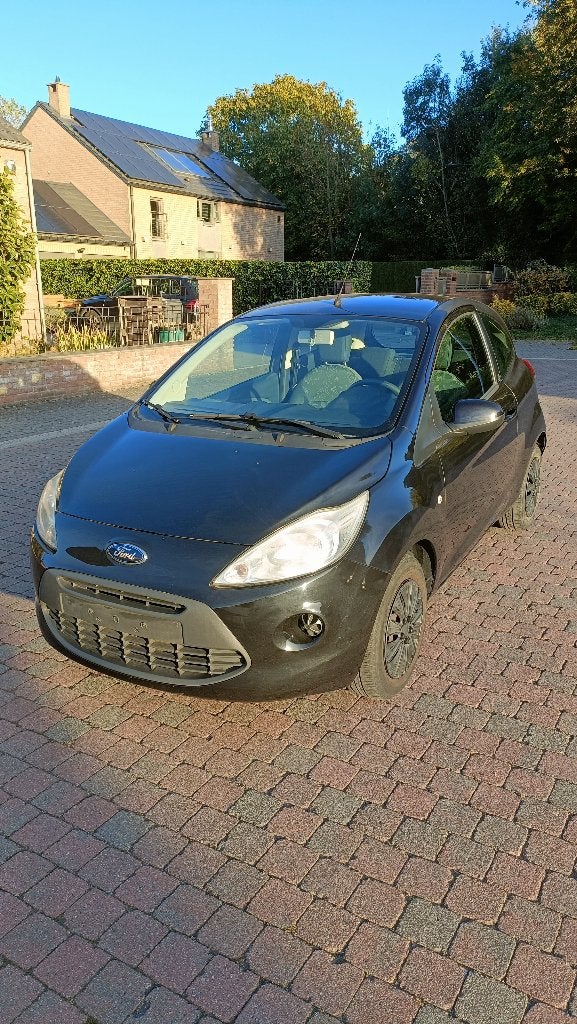 Ford Ka 1.2 Essence – 94.029 km – AIRCO – CT OK – 3.500 €, Auto's, Stof, Zwart, 4 cilinders, 69 cc