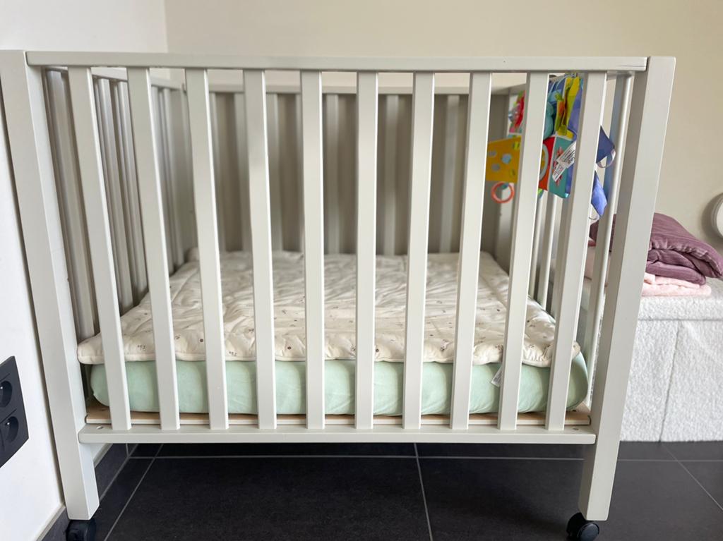 Babybox Pericles, Ophalen, Zo goed als nieuw, Rechthoekig, Wieltjes