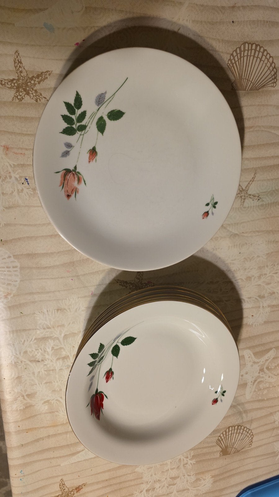 LOT DE 28 ASSIETTES VINTAGE ANNÉES 70 - FLEURS + Liseré Doré, Enlèvement ou Envoi