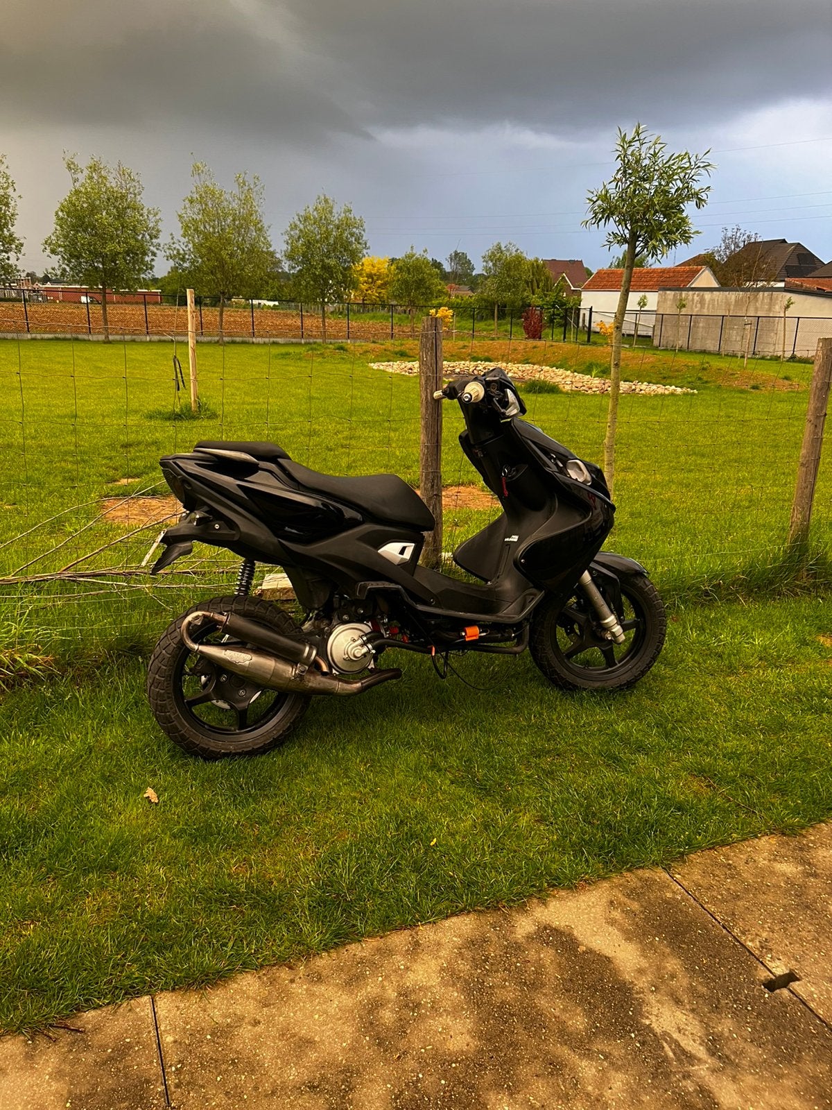 Aerox uitlaat gezocht!! Ddl, s6rt, mhr, Enlèvement ou Envoi, Comme neuf, Aerox