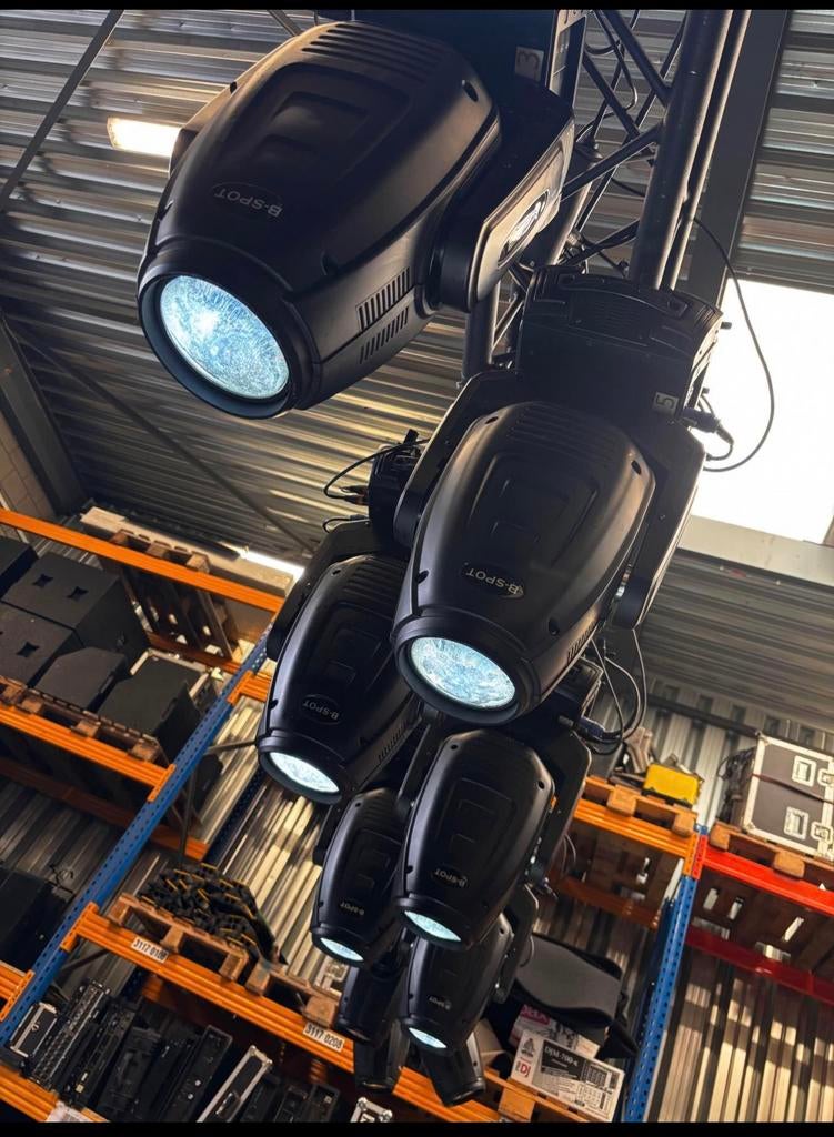 Lyre moving head hq power bsw 280w 10r (jurk met klep), Muziek en Instrumenten, Ophalen
