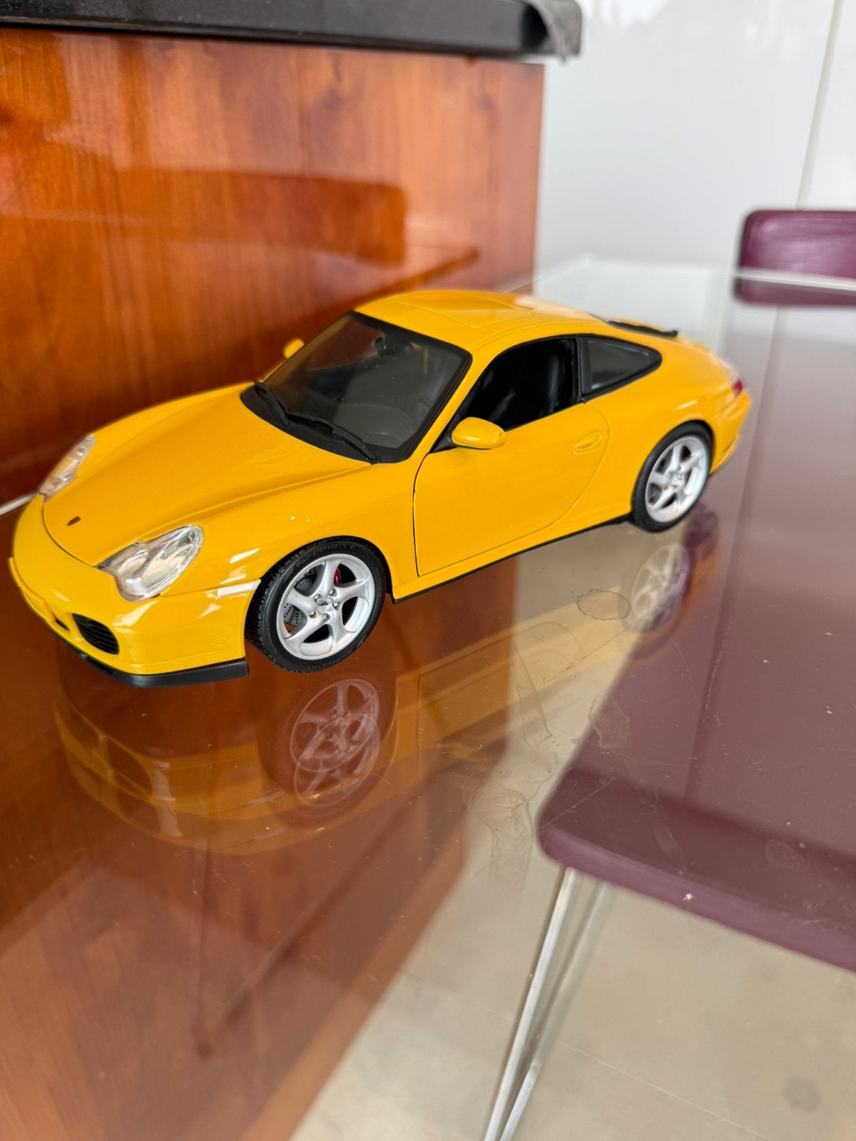 Prachtige Porsche Maisto (996 Carrera 4S) 1:18 zonder doos, Ophalen of Verzenden, Zo goed als nieuw, Maisto